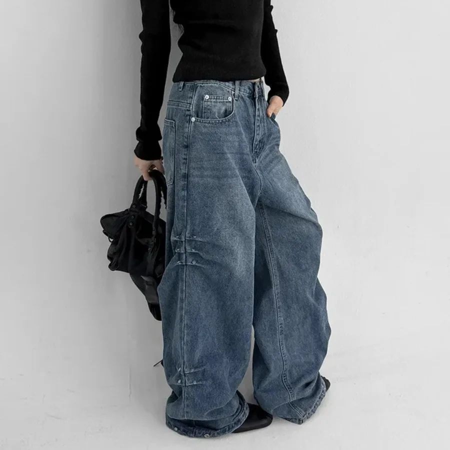 Casual Washed Wide Leg Denim Jeans Spring Summer Fashionable Silkworm Folded Embellished Women's Casual Jeans
Casual Washed Wide Leg Denim Jeans Spring Summer Fashionable Silkworm Folded Embellished Women's Casual Jeans
