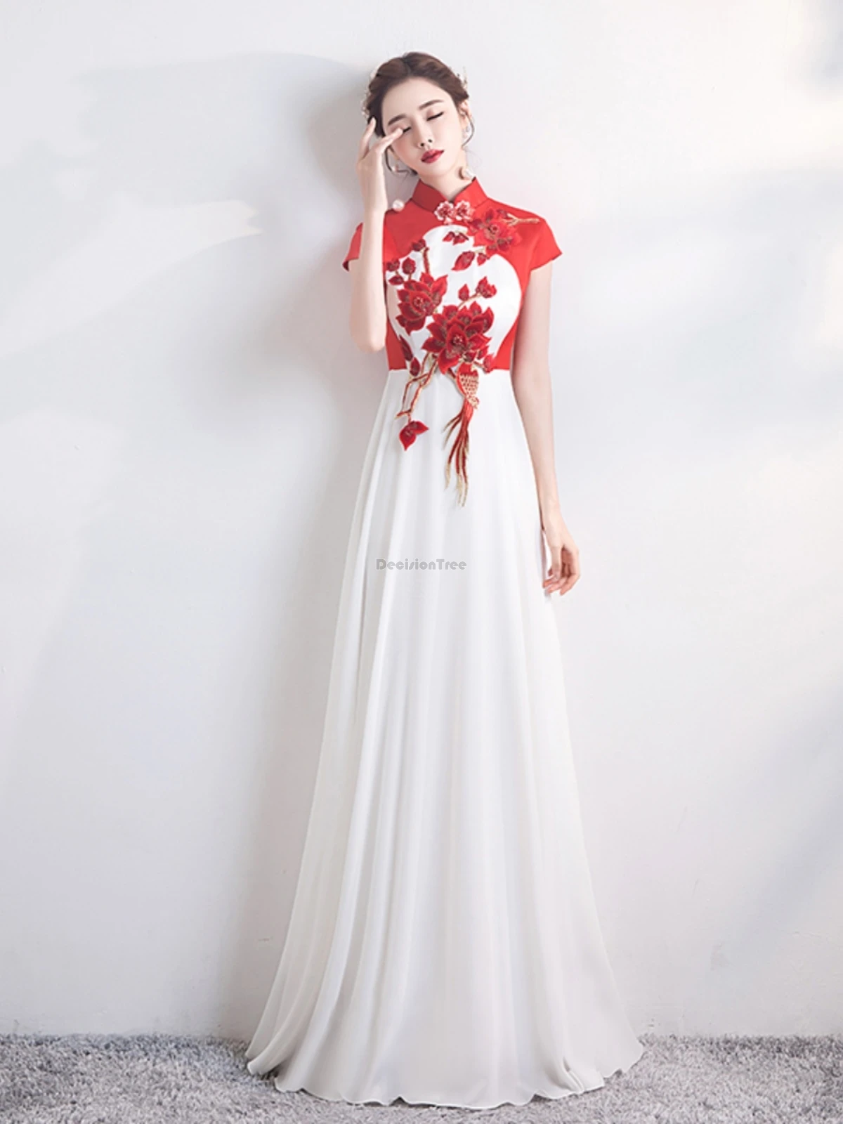 2025 chinese improved slimming improved long cheongsam dress stage performance dress women's long style short sleeve qipao t001
2025 chinese improved slimming improved long cheongsam dress stage performance dress women's long style short sleeve qipao t001