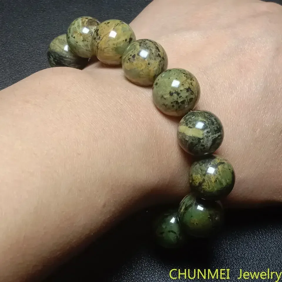 Natural Jade Tibetan Jade Medicine King Stone Bracelet Yellow Green Active Magnetic Therapy Male and Female Health Care Jewelry
Natural Jade Tibetan Jade Medicine King Stone Bracelet Yellow Green Active Magnetic Therapy Male and Female Health Care Jewelry
