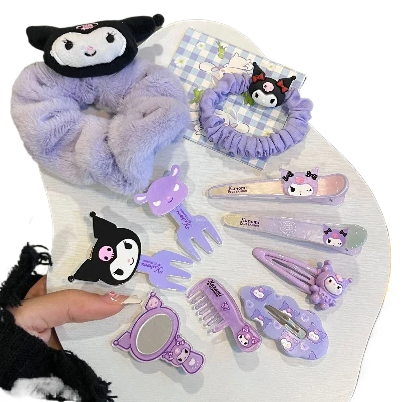 Sanrio Kurome Hair Accessories Set Cute Sweet Girly Cartoon Duckbill Clip Bangs Hair Clip Headwear Hair Tie Children's Gift
Sanrio Kurome Hair Accessories Set Cute Sweet Girly Cartoon Duckbill Clip Bangs Hair Clip Headwear Hair Tie Children's Gift