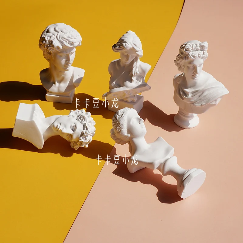 1:6 and 1:12 Mini Model Dollhouse Miniatures Miniature Resin David Venus Apollo Model Bjd Ob11 Lol Blyth Doll House Ornaments
1:6 and 1:12 Mini Model Dollhouse Miniatures Miniature Resin David Venus Apollo Model Bjd Ob11 Lol Blyth Doll House Ornaments