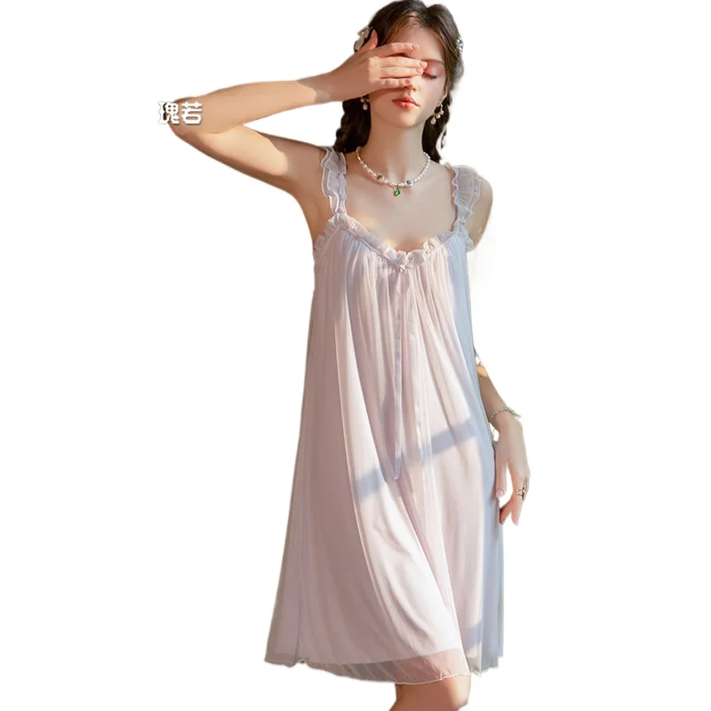 Sleepshirts Loose and comfortable mesh sexy halter sweet bow strap double skirt women's nightgown smooth and soft Underwear new
Sleepshirts Loose and comfortable mesh sexy halter sweet bow strap double skirt women's nightgown smooth and soft Underwear new