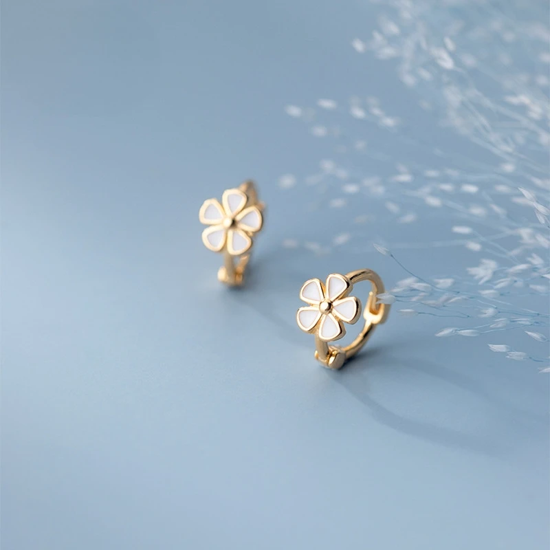 Dawn's Jewel S925 Sterling Silver Elegant Five Petal Flower Epoxy White Ear Clips Internet Celebrity Special-interest Earrings
Dawn's Jewel S925 Sterling Silver Elegant Five Petal Flower Epoxy White Ear Clips Internet Celebrity Special-interest Earrings