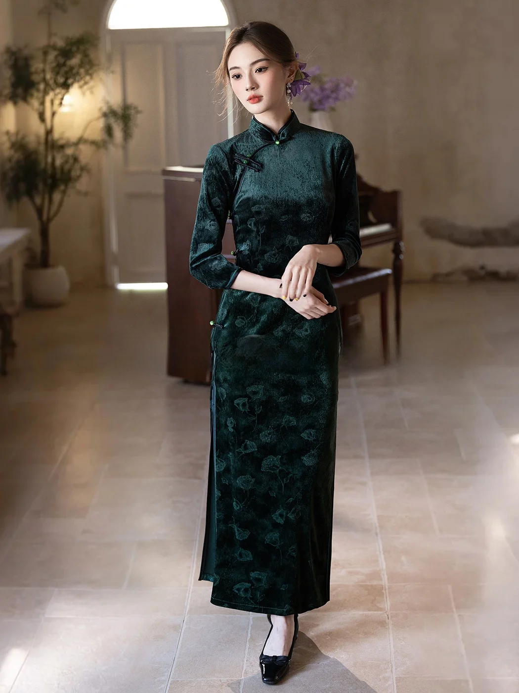 Young Sle Improved anghai Old Faioned Retro een Color Qipao Ele Aosphere High Quali Chinese Traditional Costume
Young Sle Improved anghai Old Faioned Retro een Color Qipao Ele Aosphere High Quali Chinese Traditional Costume