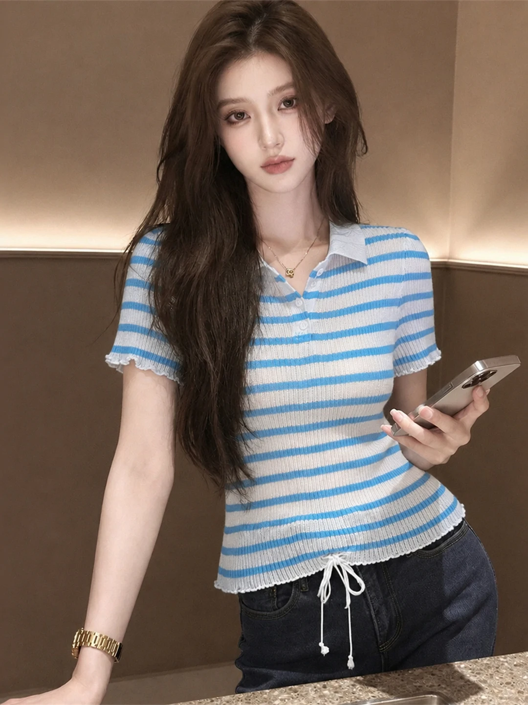 Unique Color Block Ice Silk Knitted Shirt Summer Fashionable Simple Stripe Design Turn-down Collar Short Sleeve Women's Top
Unique Color Block Ice Silk Knitted Shirt Summer Fashionable Simple Stripe Design Turn-down Collar Short Sleeve Women's Top