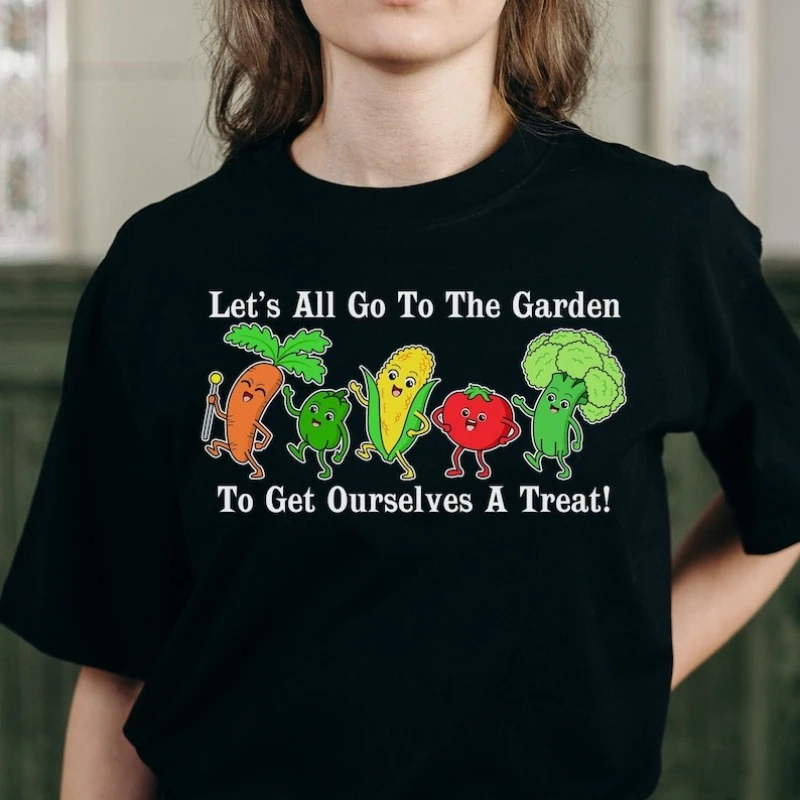 Веганская футболка Let's All Go To The Garden Get Ourselves A Treat Vegetarian Healthy Eater Vegetable Lover Gardener с узором для взрослых
Веганская футболка Let's All Go To The Garden Get Ourselves A Treat Vegetarian Healthy Eater Vegetable Lover Gardener с узором для взрослых
