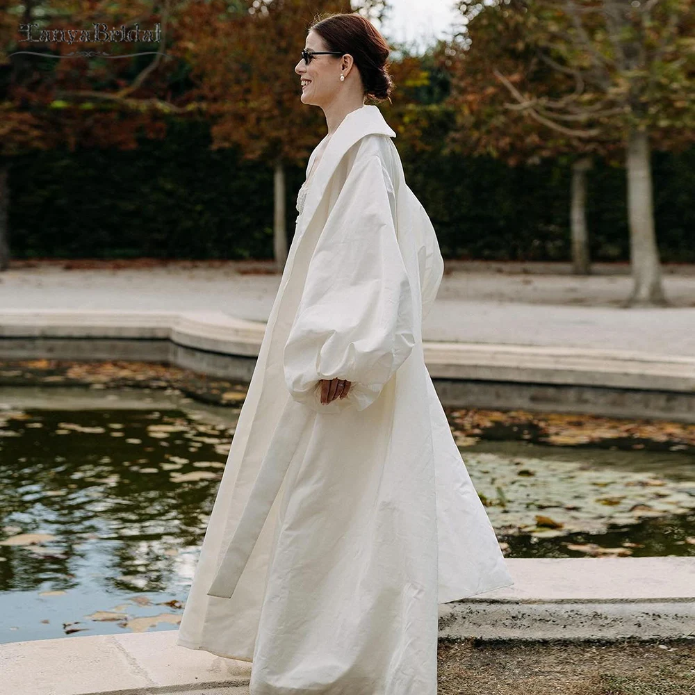 Customized Long Sleeve Taffeta Wedding Cape ,Floor Length Volume Charming Bridal Jacket Chic DJ429
Customized Long Sleeve Taffeta Wedding Cape ,Floor Length Volume Charming Bridal Jacket Chic DJ429