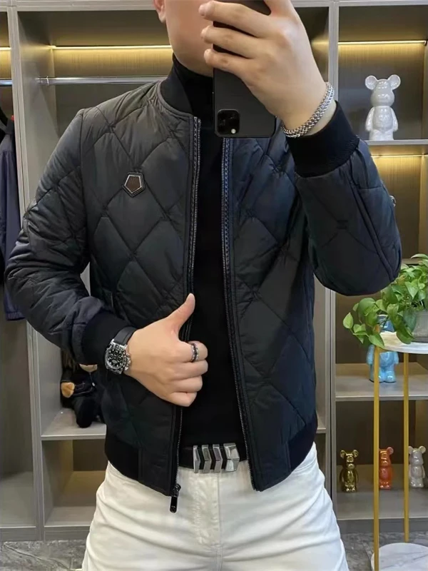 Light Luxury Winter Cotton Jaet Men's Slim Fit Faionable Brand Fce Lined Lightweight Diamond Pattern Stand Collar Coat
Light Luxury Winter Cotton Jaet Men's Slim Fit Faionable Brand Fce Lined Lightweight Diamond Pattern Stand Collar Coat