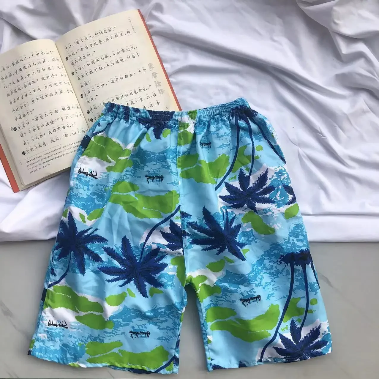 Beach Pants Men's Summer Casual Ice Silk Five Quarter Pants Casual Sports Thin Men's Beach Pant Comfortable Walking Pants
Beach Pants Men's Summer Casual Ice Silk Five Quarter Pants Casual Sports Thin Men's Beach Pant Comfortable Walking Pants