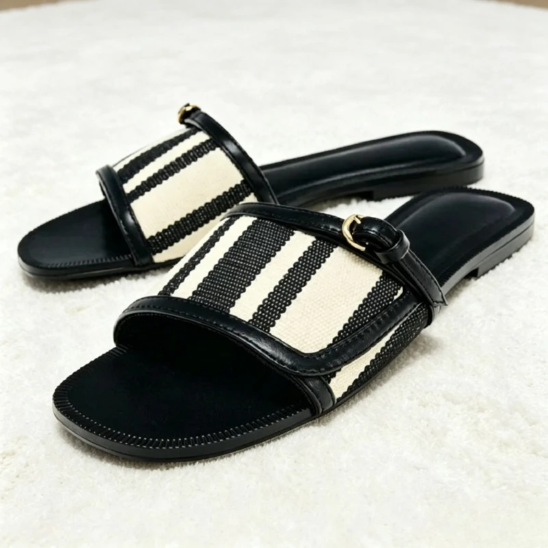 Street Style Printed Strap Slippers for Women Fashion Metallic Buckle Flat Sandals Summer Sexy Round Toe Open-toe Beach Shoes
Street Style Printed Strap Slippers for Women Fashion Metallic Buckle Flat Sandals Summer Sexy Round Toe Open-toe Beach Shoes
