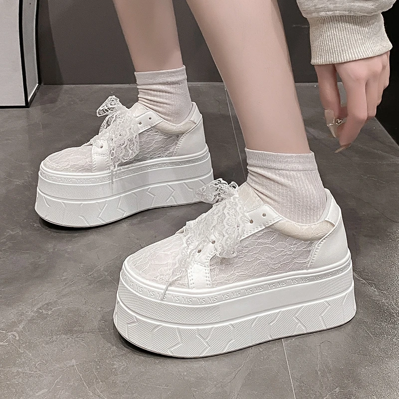 Sexy Lace Mesh Flat Lace-up Womens Shoes White Summer Round Toe Platform Thick Botton Genuine Leather Sneaker Zapatillas Mujer
Sexy Lace Mesh Flat Lace-up Womens Shoes White Summer Round Toe Platform Thick Botton Genuine Leather Sneaker Zapatillas Mujer