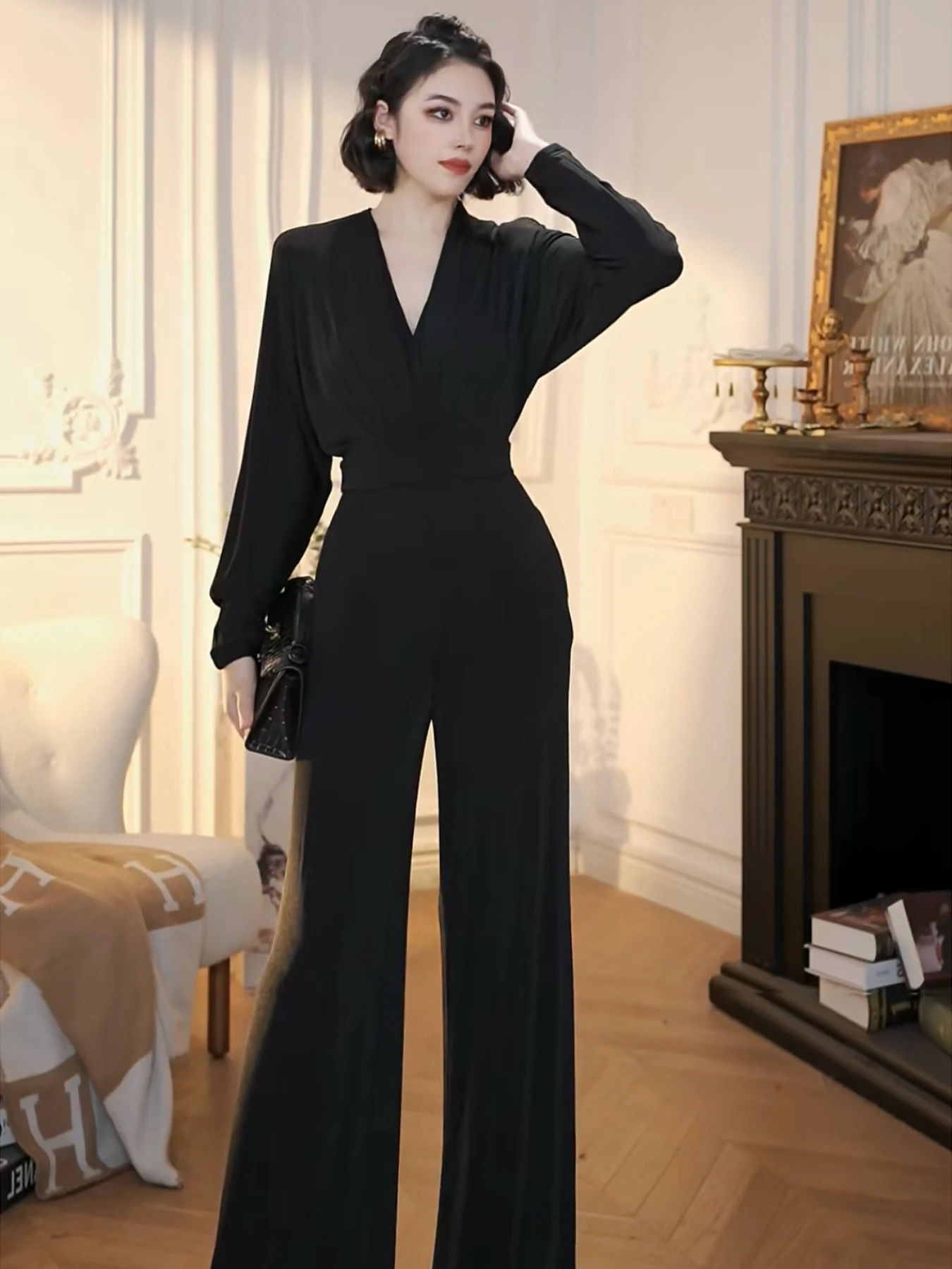 Женский брючный костюм Ele Bla Long Sve с высокой талией, широкими штанинами, V-образным вырезом, для офиса, из полиэфирного волокна
Женский брючный костюм Ele Bla Long Sve с высокой талией, широкими штанинами, V-образным вырезом, для офиса, из полиэфирного волокна