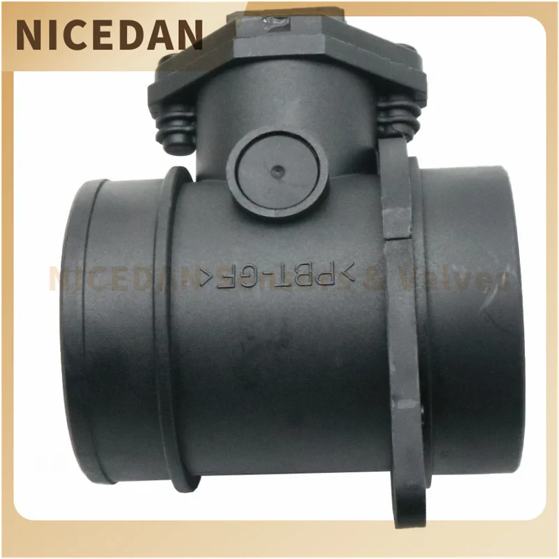 037906461C Mass Air Flow Sensor MAF For Audi A3 A4 A6 For VW Jetta Passat Golf Skoda Octavia 1.8 2.0L 0280217117 037906461CX
037906461C Mass Air Flow Sensor MAF For Audi A3 A4 A6 For VW Jetta Passat Golf Skoda Octavia 1.8 2.0L 0280217117 037906461CX