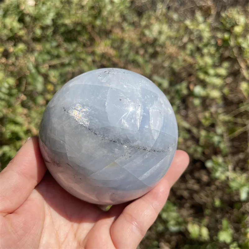 8.3cm Natural Healing Crystal Ball Sky Blue Celestite Sphere with Calcite for Wedding decoration
8.3cm Natural Healing Crystal Ball Sky Blue Celestite Sphere with Calcite for Wedding decoration