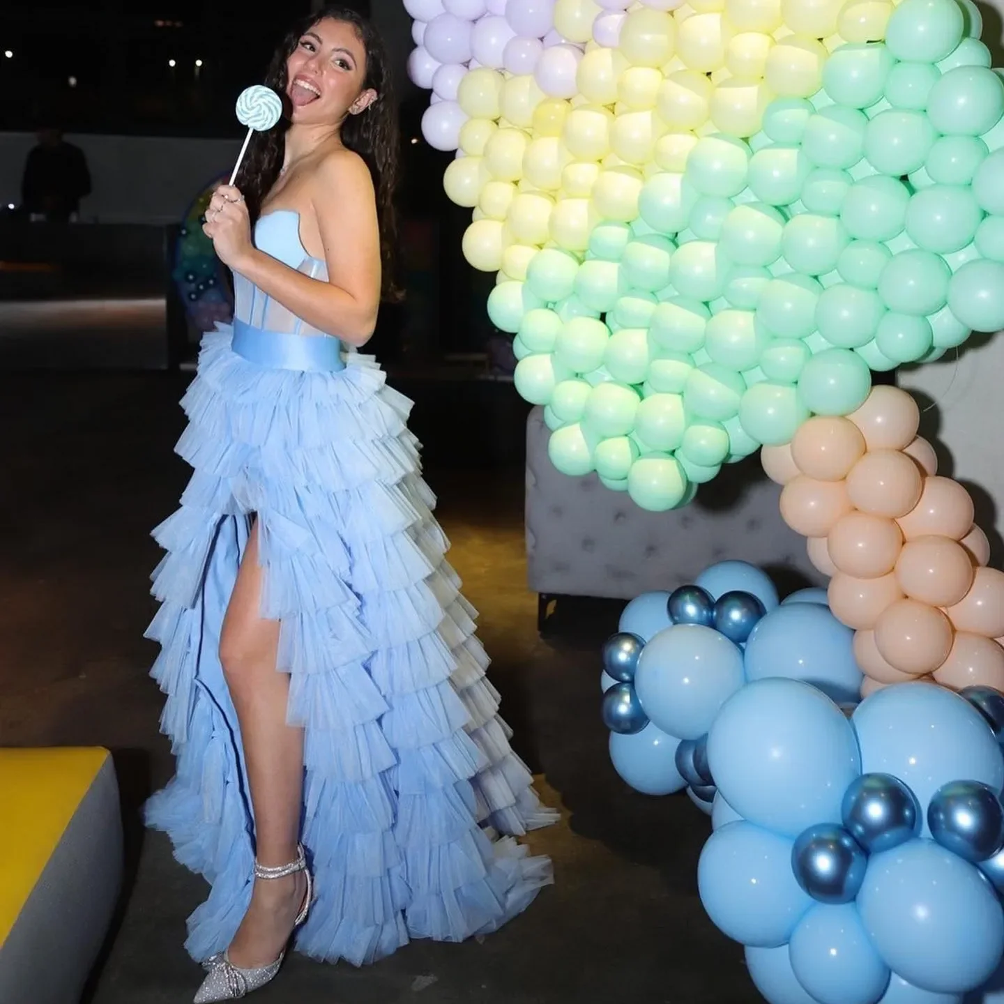 2025 Sky Blue Maxi Skirt for Women High Waist Layered Tulle Birthday Party Girls Skirt Zipper Closure Long Female Skirts
2025 Sky Blue Maxi Skirt for Women High Waist Layered Tulle Birthday Party Girls Skirt Zipper Closure Long Female Skirts