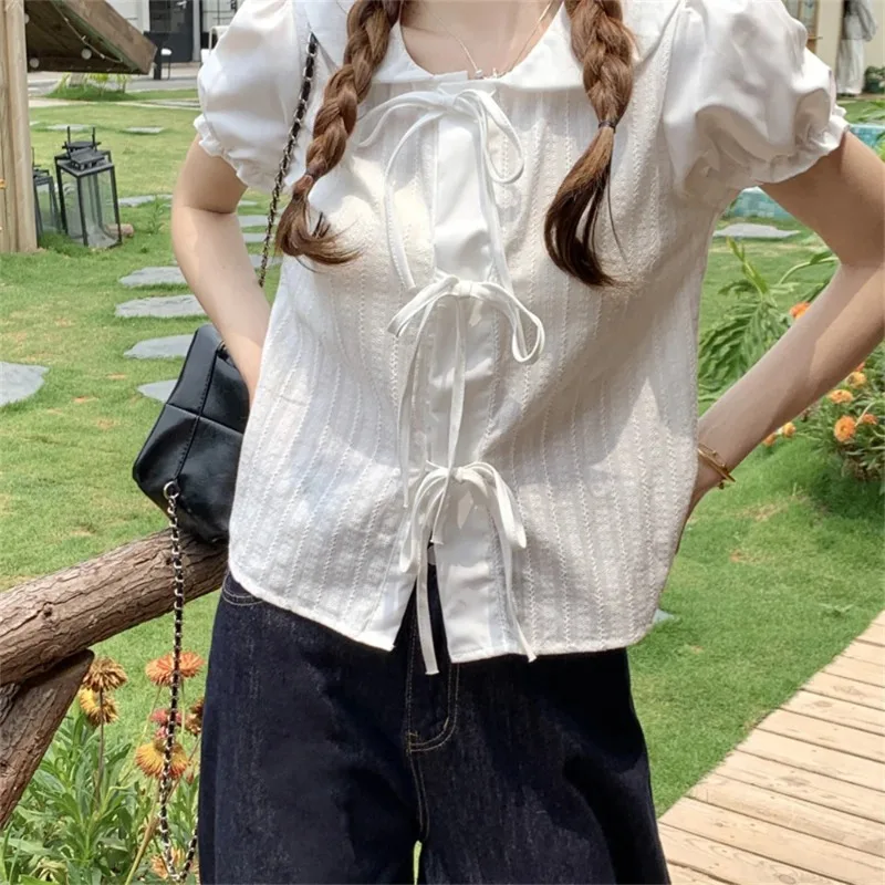 Cute Preppy Style White Shirt Women Summer Short Sleeve Sweet Blouse Vintage Lace Upcasual Female Peter Pan Collar Girl Tops Bow
Cute Preppy Style White Shirt Women Summer Short Sleeve Sweet Blouse Vintage Lace Upcasual Female Peter Pan Collar Girl Tops Bow