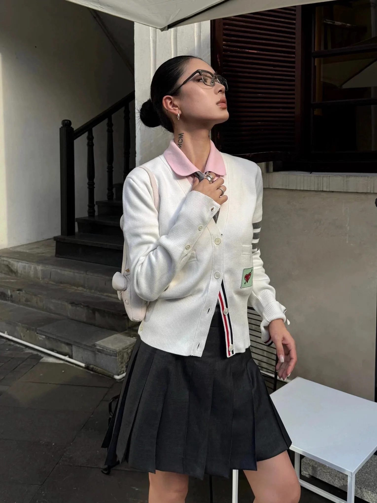 DUFFY, осень 2024, новый вязаный кардиган из чистого хлопка, облегающий дизайн с любовным мечом, повседневный круглый женский свитер Ne Long Sve...
DUFFY, осень 2024, новый вязаный кардиган из чистого хлопка, облегающий дизайн с любовным мечом, повседневный круглый женский свитер Ne Long Sve...