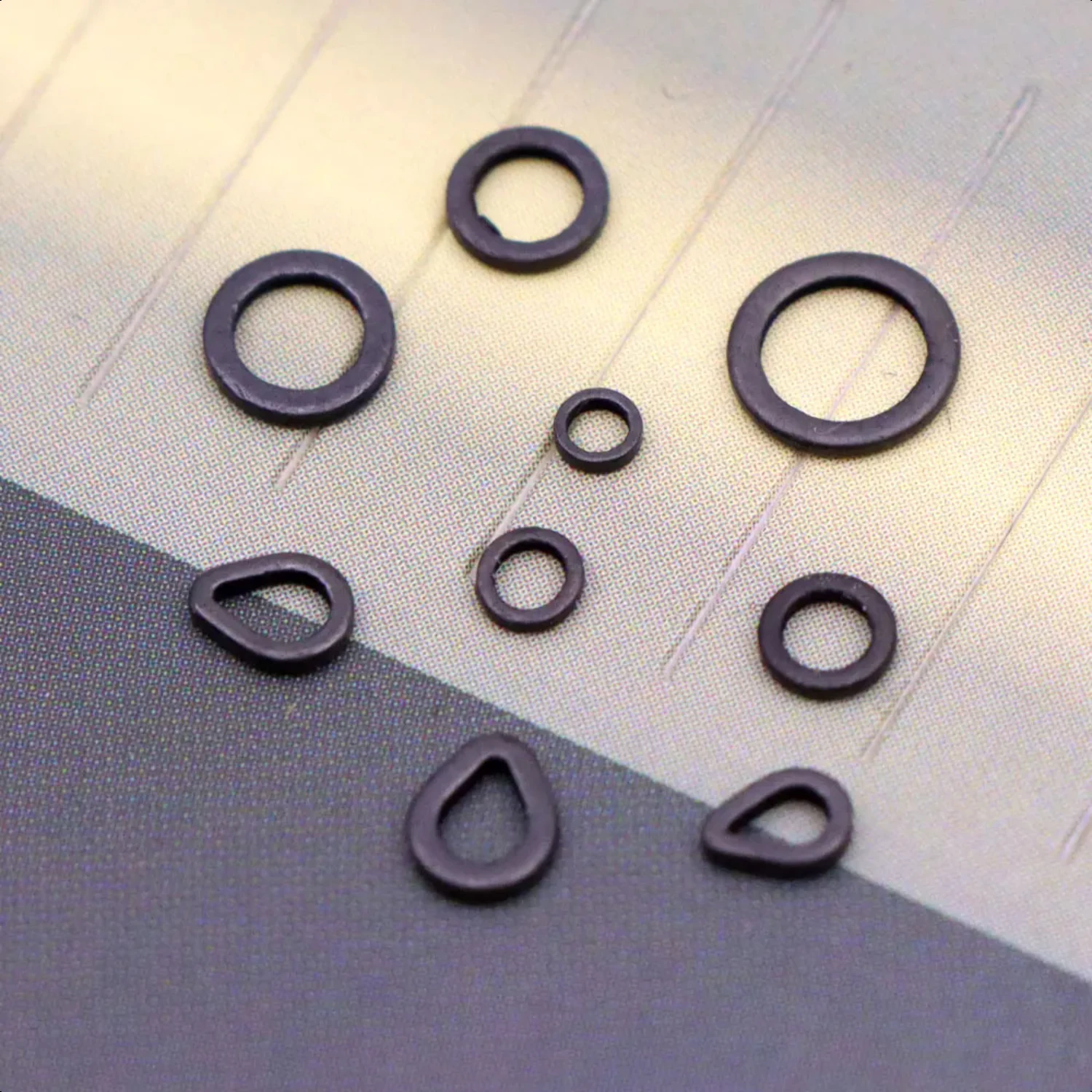 Essential Carp Fishing Tackle Set - Ideal for Enthusiastic Anglers - Complete with 55pcs Round Rig Ring Swivels, Bait Boilie Fis
Essential Carp Fishing Tackle Set - Ideal for Enthusiastic Anglers - Complete with 55pcs Round Rig Ring Swivels, Bait Boilie Fis