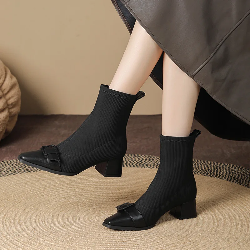 6618-7 Belt buckle style retro small short boots for women with thick heels 4.5cm high heels socks boots
6618-7 Belt buckle style retro small short boots for women with thick heels 4.5cm high heels socks boots