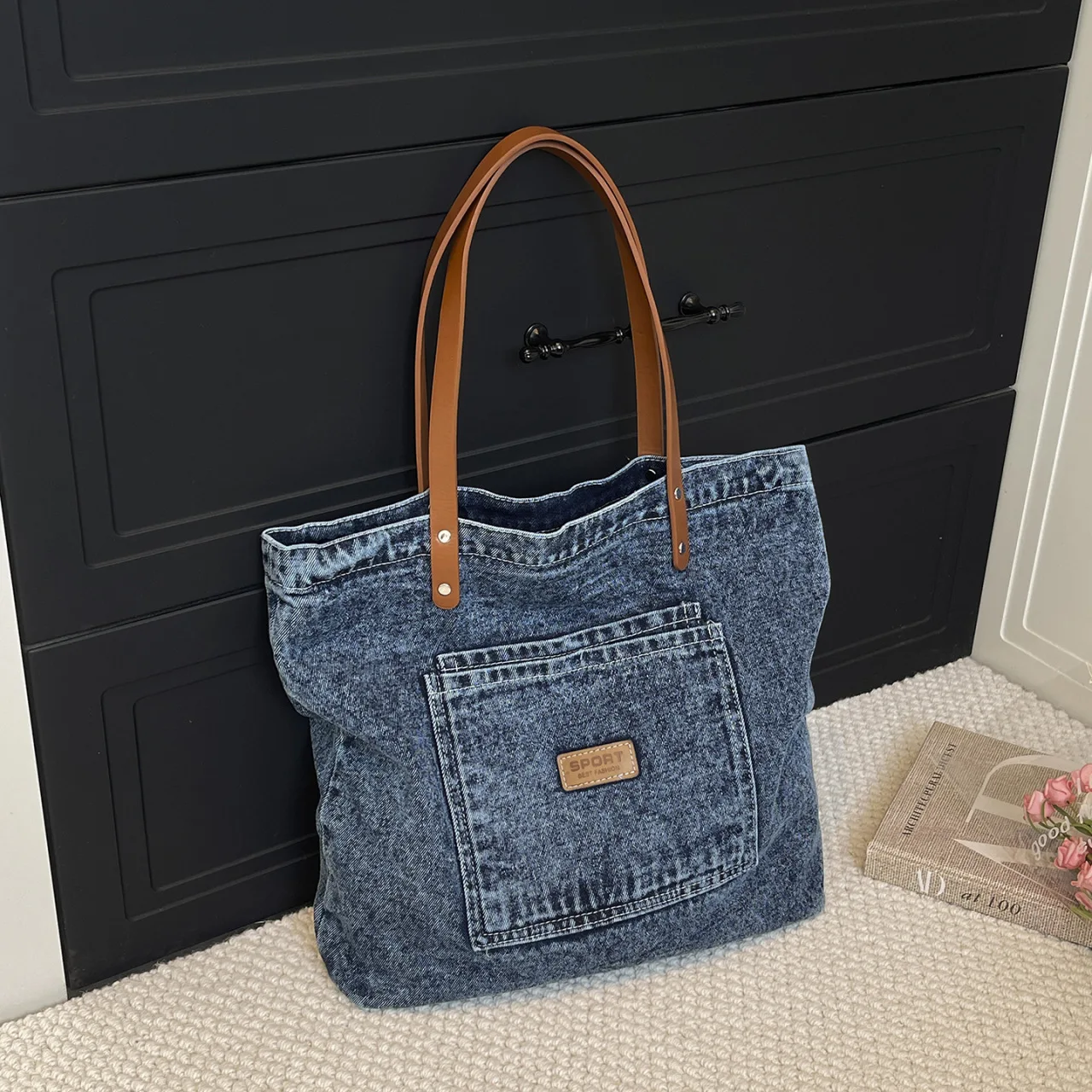 Big Canvas Women Shoulder Bag Female Student Tote Shopper Bag 2026 Large Lightweight Denim Fashion Cloth Japanese Woman Handbag
Big Canvas Women Shoulder Bag Female Student Tote Shopper Bag 2026 Large Lightweight Denim Fashion Cloth Japanese Woman Handbag