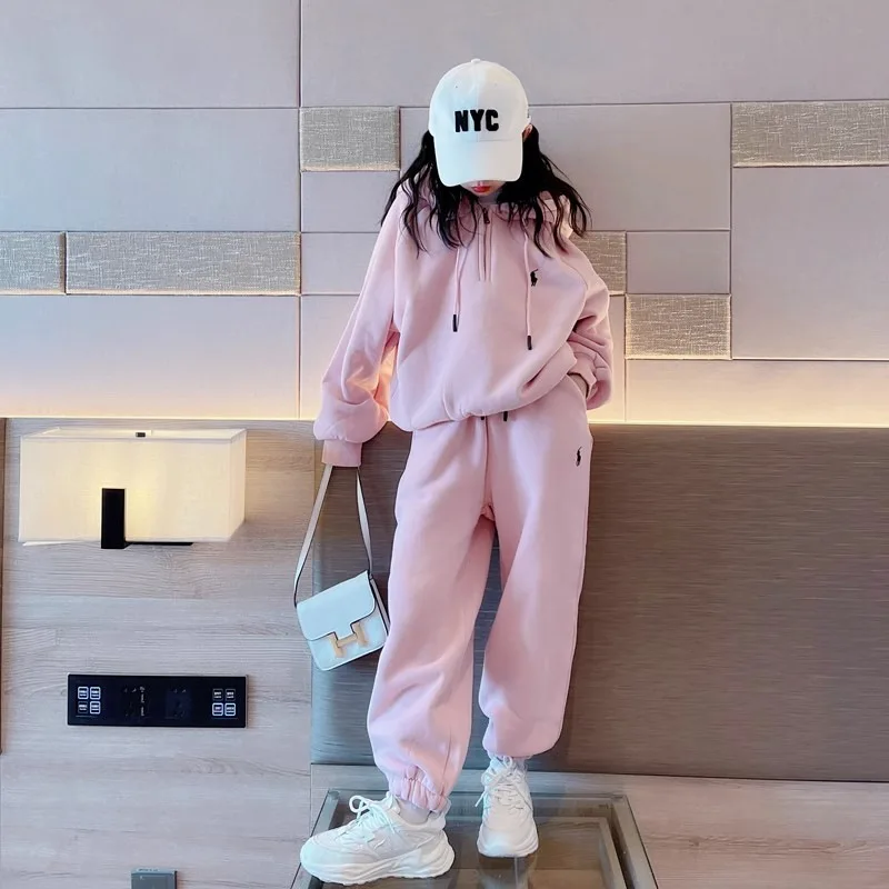Girls Clothes Hoodies Suits Children 2024 New Winter Fashion Top and Trousers Simple Casual Two-piece Set Clothes Children
Girls Clothes Hoodies Suits Children 2024 New Winter Fashion Top and Trousers Simple Casual Two-piece Set Clothes Children
