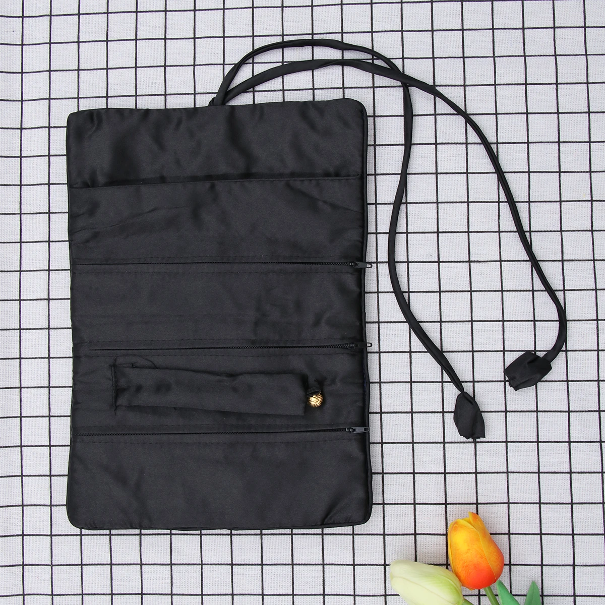 Elegant Jewelry Roll Bag H made Embroidered Storage Pouch Travel ganizer Toiletry Soft Silk Satin
Elegant Jewelry Roll Bag H made Embroidered Storage Pouch Travel ganizer Toiletry Soft Silk Satin