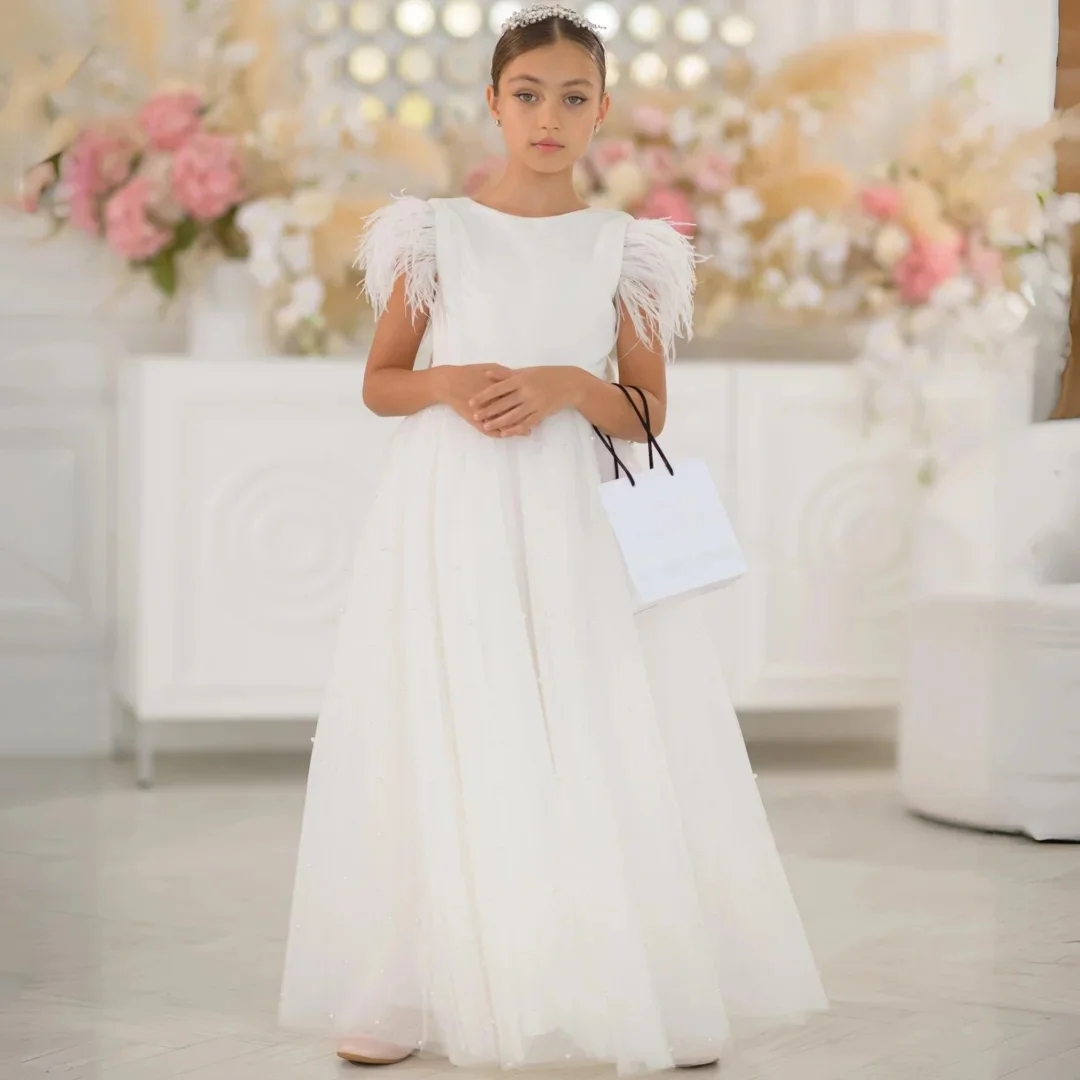 Customized White Flower Girl Dress Satin Tulle Pearls With Bow Feather Sleeve For Wedding Birthday Party Holy Communion Gown
Customized White Flower Girl Dress Satin Tulle Pearls With Bow Feather Sleeve For Wedding Birthday Party Holy Communion Gown