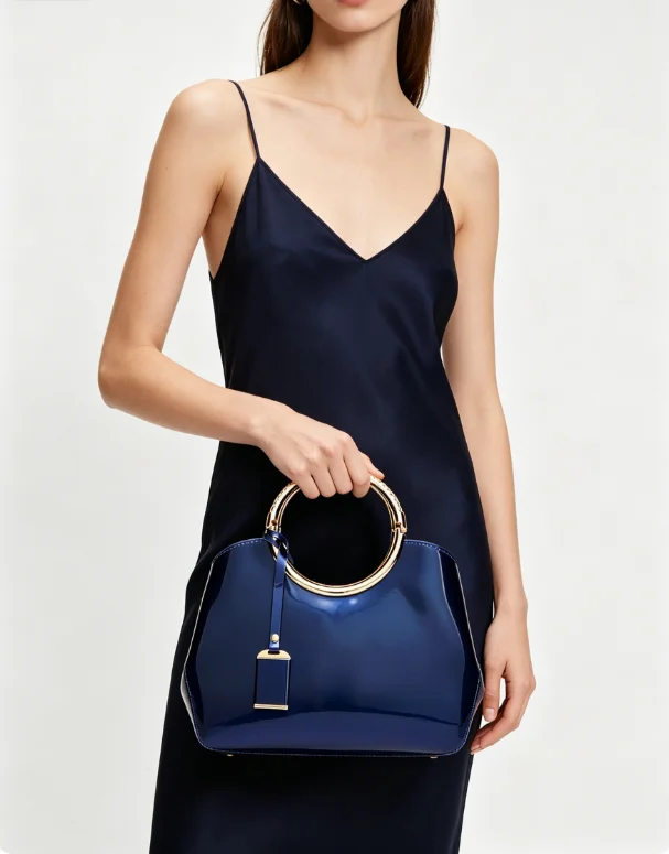 Glossy lacquer surface Wedding Handbag Women's Single Shoulder Crossbody bag MediumSize PU Material Bolso de mujer Женская сумка
Glossy lacquer surface Wedding Handbag Women's Single Shoulder Crossbody bag MediumSize PU Material Bolso de mujer Женская сумка