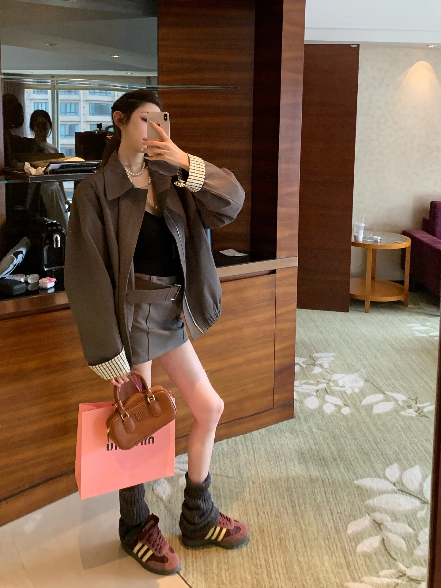 Комплект F PROJECT Miu Girl: клетчатая куртка на молнии и юбка-обертка, повседневный осенний модный женский костюм из двух предметов
Комплект F PROJECT Miu Girl: клетчатая куртка на молнии и юбка-обертка, повседневный осенний модный женский костюм из двух предметов