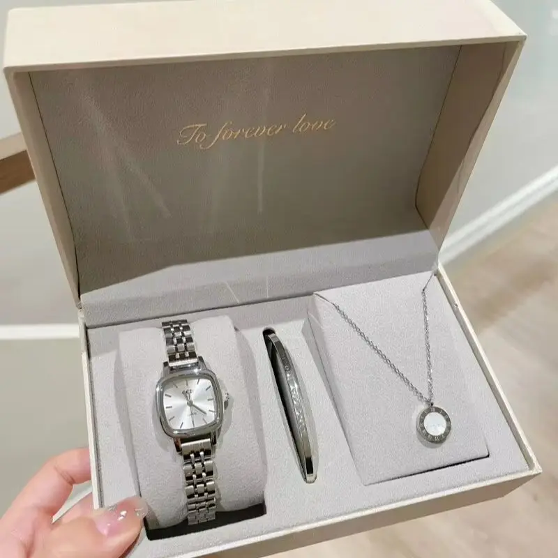 Women's Quartz Watch Gift Set with Bracelet And Necklace - Perfect Valentine's Day Or Mother's Day Present
Women's Quartz Watch Gift Set with Bracelet And Necklace - Perfect Valentine's Day Or Mother's Day Present