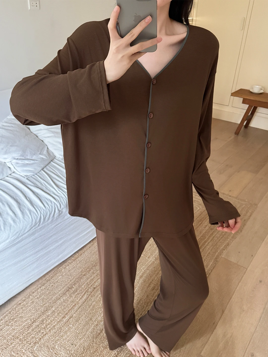 Modal Sleepwear Set Women's Long Sleeve Long Pants Simple Home Clothes V-neck Button Front Loose Fit Comfortable Sleep Suit
Modal Sleepwear Set Women's Long Sleeve Long Pants Simple Home Clothes V-neck Button Front Loose Fit Comfortable Sleep Suit