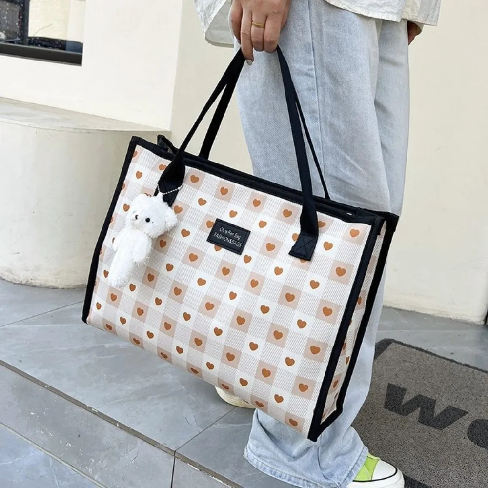 New Large Capacity Shoulder Bag Casual Portable Beach Bag Heart Printing Underarm Bag Women
New Large Capacity Shoulder Bag Casual Portable Beach Bag Heart Printing Underarm Bag Women