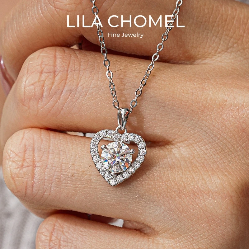 Women Valentine's Day 18K White Gold Wedding Necklaces 1CT Moissanite Diamond Heart Pendant Girl Birthday PT950 Christmas Gift
Women Valentine's Day 18K White Gold Wedding Necklaces 1CT Moissanite Diamond Heart Pendant Girl Birthday PT950 Christmas Gift