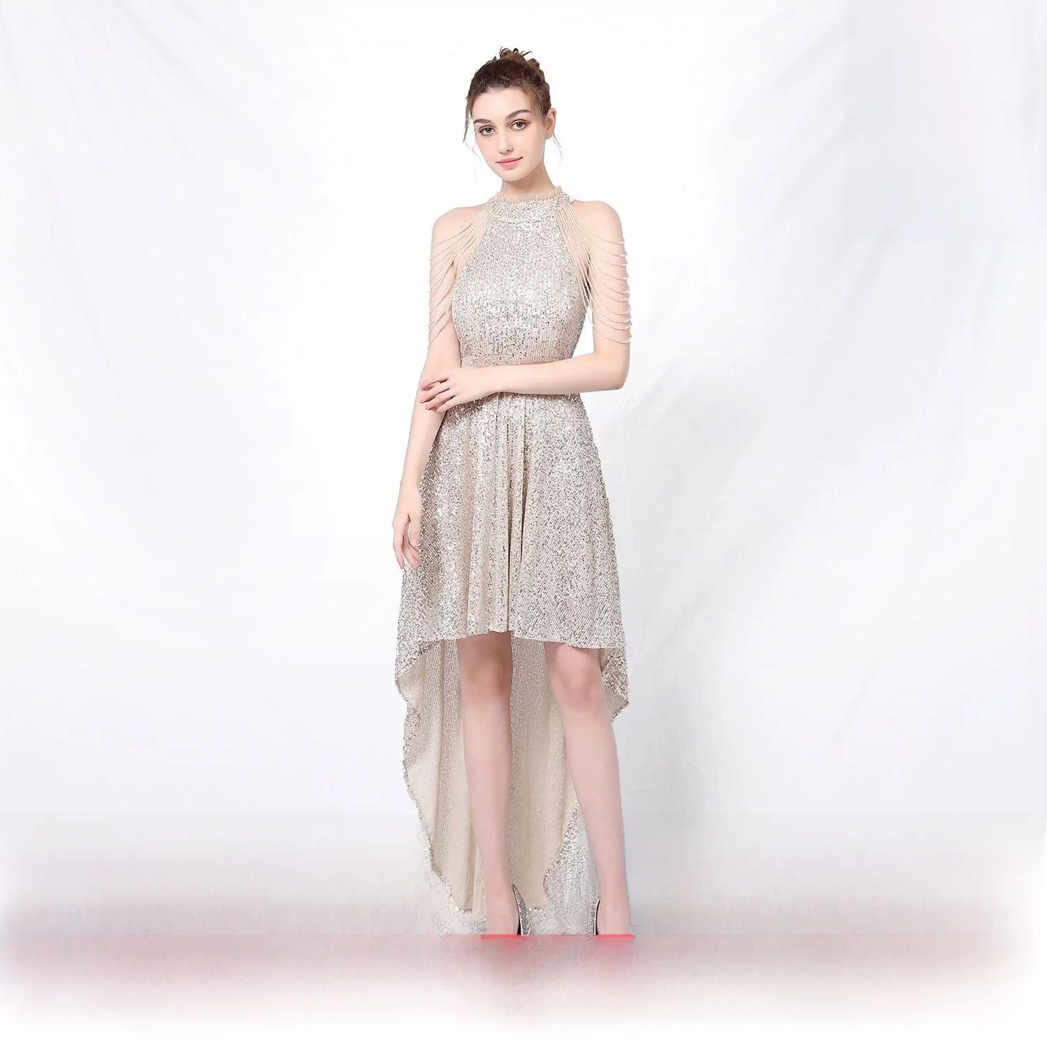 Сексуальное облегающее платье-бодикон с вырезом на груди и бисером, из сетчатой ткани, для выступлений, свиданий, свадеб, ежегодных встреч и вечеринок.
Сексуальное облегающее платье-бодикон с вырезом на груди и бисером, из сетчатой ткани, для выступлений, свиданий, свадеб, ежегодных встреч и вечеринок.