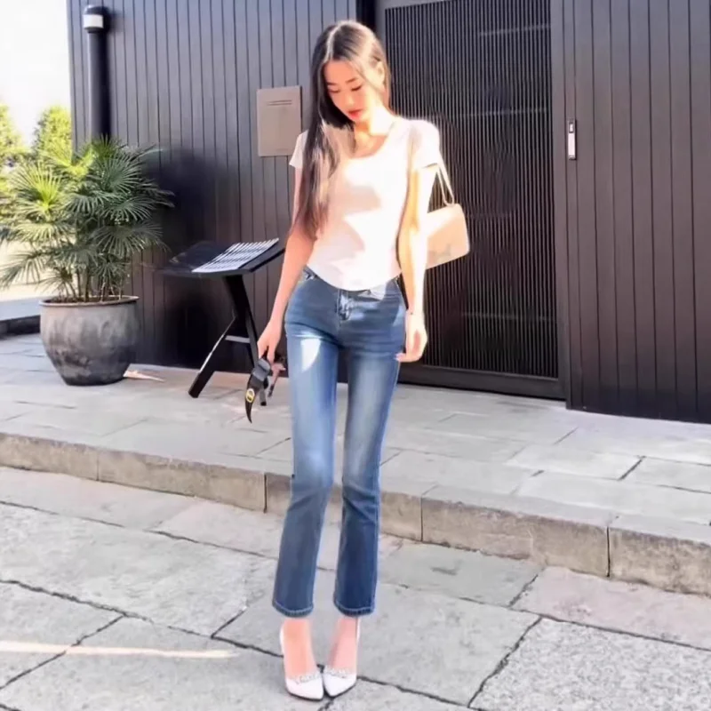 Korean vintage beauty's hip-enhancing cropped straight-leg jeans, sexy hip-enhancing slim-fit denim pants for women, tight-fitti
Korean vintage beauty's hip-enhancing cropped straight-leg jeans, sexy hip-enhancing slim-fit denim pants for women, tight-fitti