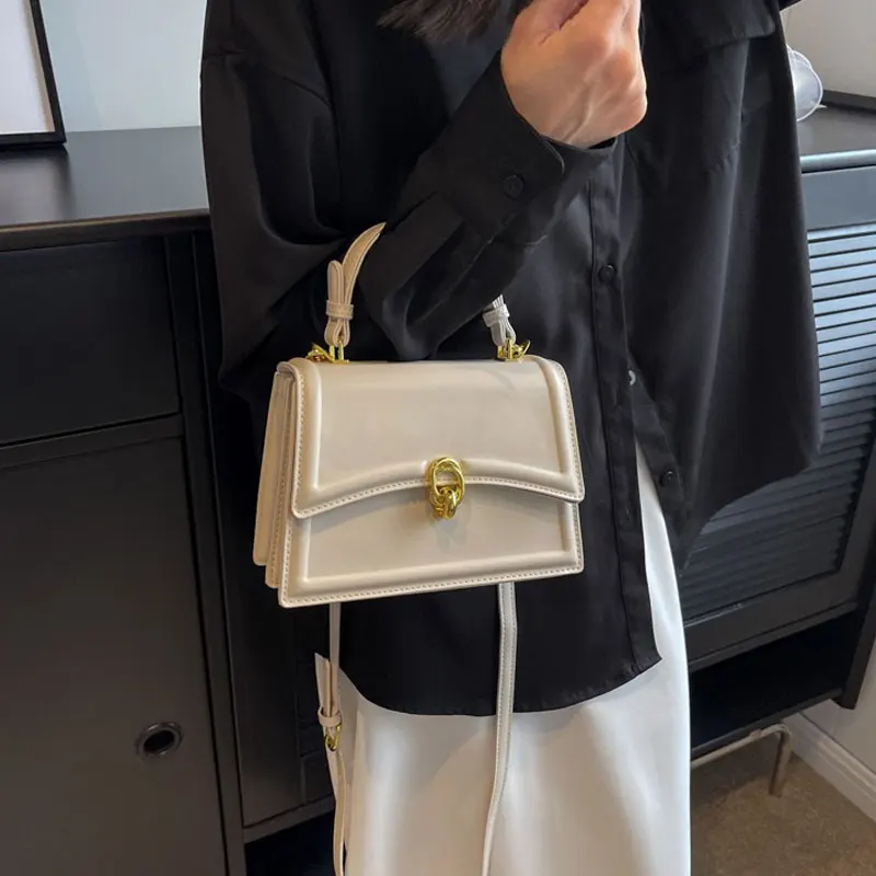Trendy & Versatile PU Leather Crossbody Bag Fashionable Small Square Shoulder Bag for Young & Middle-Aged Lady
Trendy & Versatile PU Leather Crossbody Bag Fashionable Small Square Shoulder Bag for Young & Middle-Aged Lady