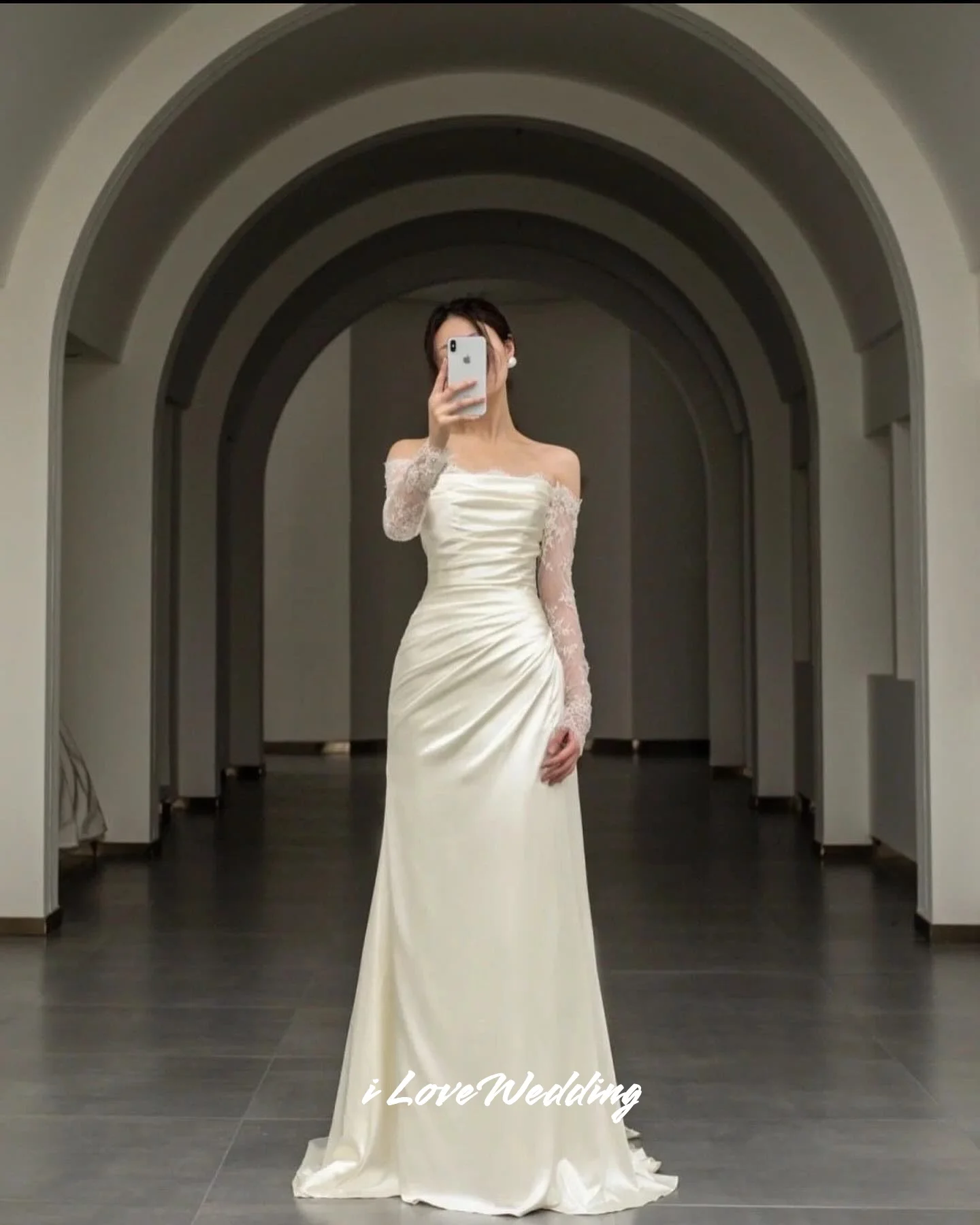 White Strapless Wedding Dress 2025 Long Sleeve Lace Mermaid Evening Dress Pleated Floor-Length Wedding Party Dresses Customized
White Strapless Wedding Dress 2025 Long Sleeve Lace Mermaid Evening Dress Pleated Floor-Length Wedding Party Dresses Customized