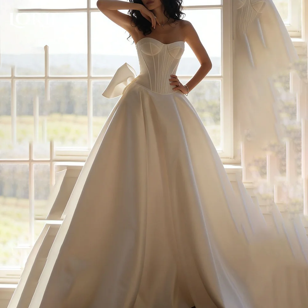 LORIE Modern Bow Wedding Dress Strapless Sweetheart Pleats A-line Bride Gown Satin Customized Corset Bride Dress Plus Size Dress
LORIE Modern Bow Wedding Dress Strapless Sweetheart Pleats A-line Bride Gown Satin Customized Corset Bride Dress Plus Size Dress