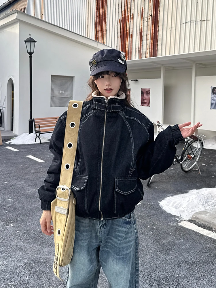 URKR Thiened Winter Jaet Women's Original Cowhide Collar Denim Eagle Design Warm Cotton Outerwear American Sle Loose Fit
URKR Thiened Winter Jaet Women's Original Cowhide Collar Denim Eagle Design Warm Cotton Outerwear American Sle Loose Fit