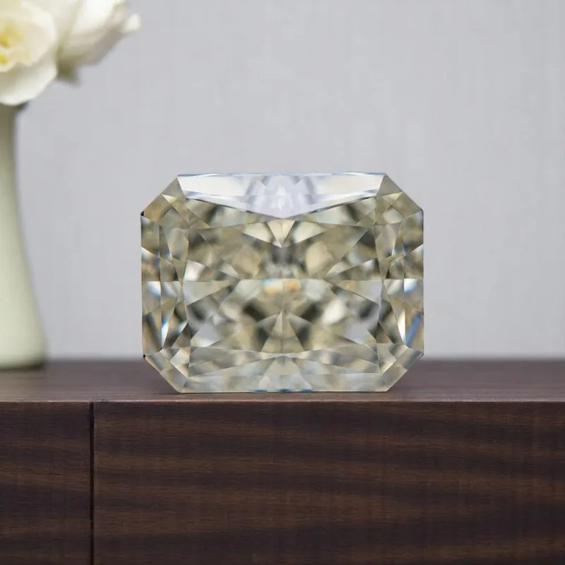 5A Grade Light Yellow Radiant Cut 4K Crushed Ice Cubic Zirconia Stones - Synthetic Gemstones for Women's Jewelry Making
5A Grade Light Yellow Radiant Cut 4K Crushed Ice Cubic Zirconia Stones - Synthetic Gemstones for Women's Jewelry Making