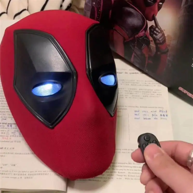 New Deadpool Mask Electric Remote Control Blinking Eyes Light Up Sound Effect Cosplay Toy For Boys Kids Halloween Party
New Deadpool Mask Electric Remote Control Blinking Eyes Light Up Sound Effect Cosplay Toy For Boys Kids Halloween Party