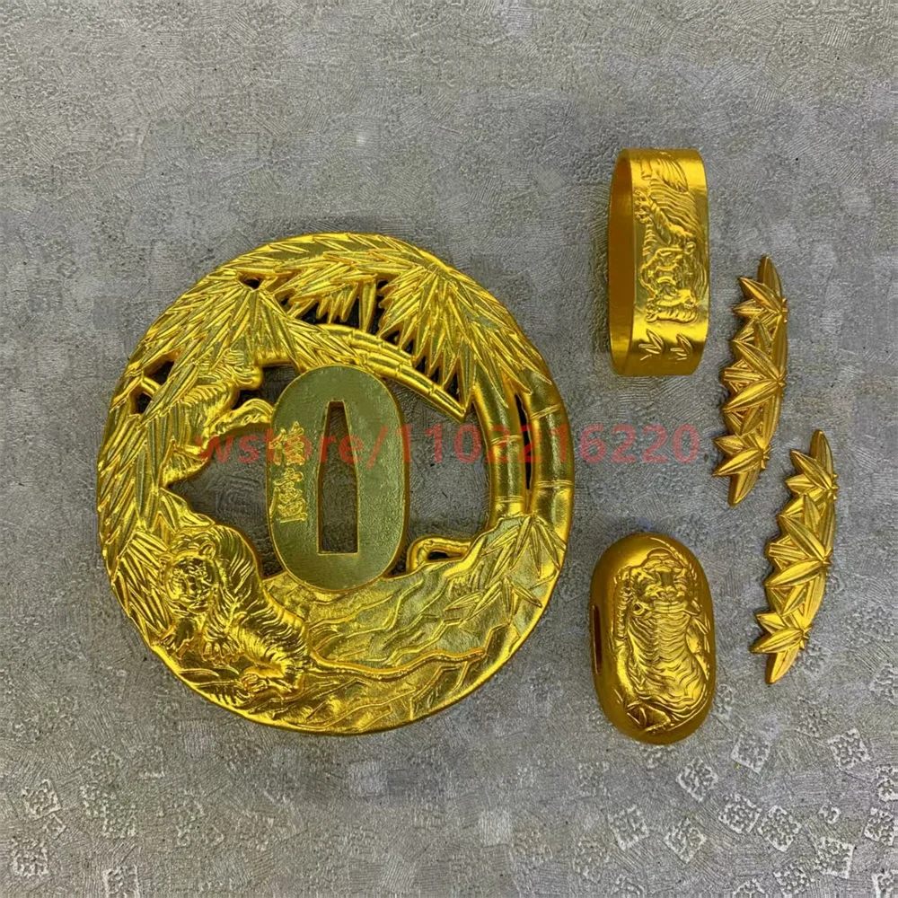 Уникальная тигровая, бамбуковая, медная, латунь, позолоченная, Tsuba, поручня, Fuchi Kashira Menuki для настоящего японского самурая, катаны, меча, фитинги
Уникальная тигровая, бамбуковая, медная, латунь, позолоченная, Tsuba, поручня, Fuchi Kashira Menuki для настоящего японского самурая, катаны, меча, фитинги