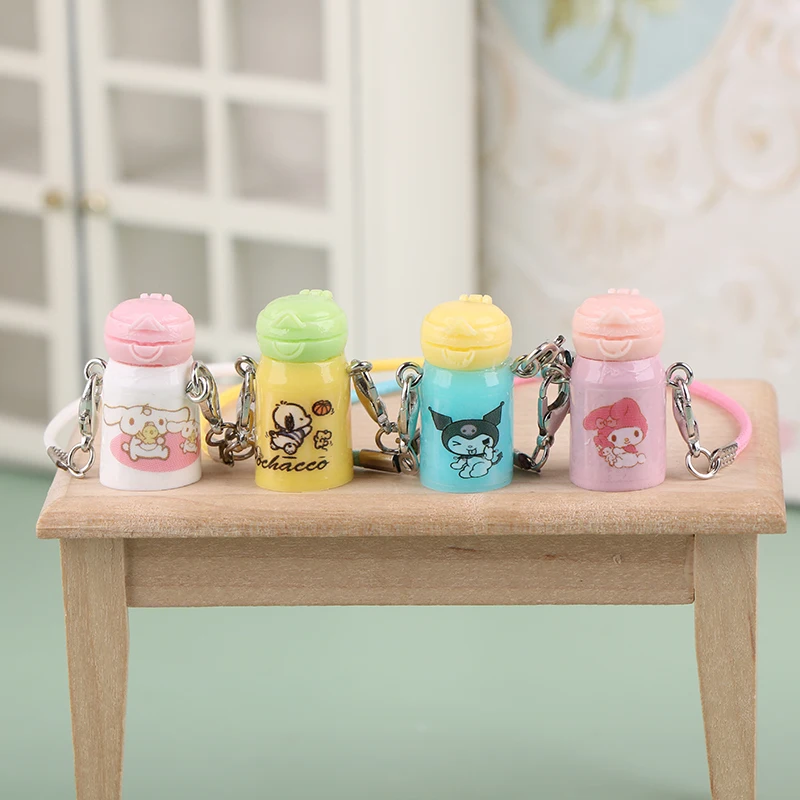 1 шт., 1:12 Sanrio, миниатюрный кукольный домик, чайник, чашка для воды, модель изоляционной чашки, детские игрушки, аксессуары для кукольного домика
1 шт., 1:12 Sanrio, миниатюрный кукольный домик, чайник, чашка для воды, модель изоляционной чашки, детские игрушки, аксессуары для кукольного домика