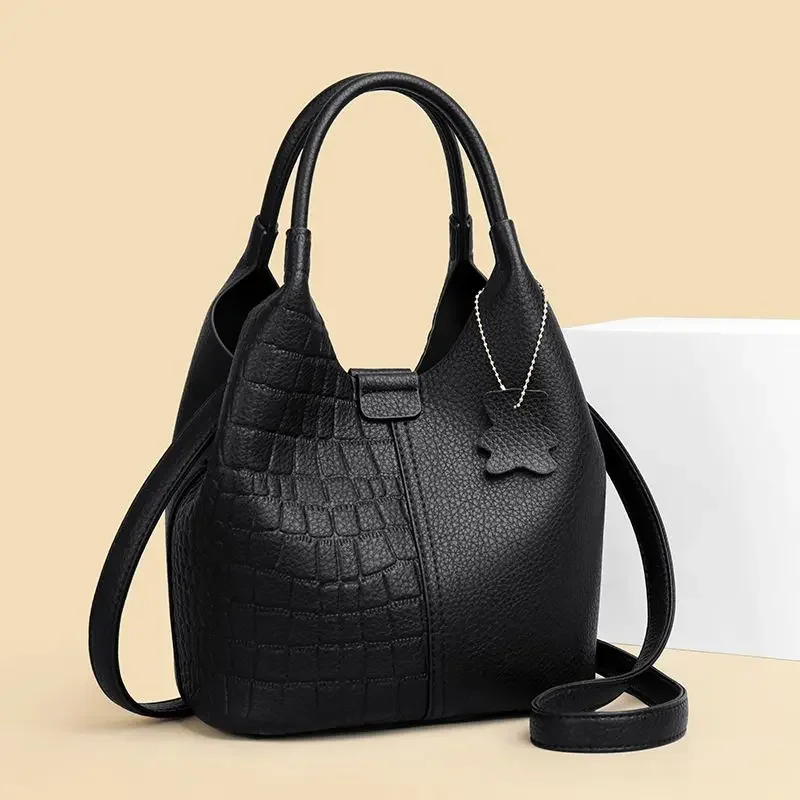 High Quality Niche Bucket Bag New Advanced Simple Handbag Lightweight Large Capacity Shoulder Bag Crossbody Handbag for Women
High Quality Niche Bucket Bag New Advanced Simple Handbag Lightweight Large Capacity Shoulder Bag Crossbody Handbag for Women
