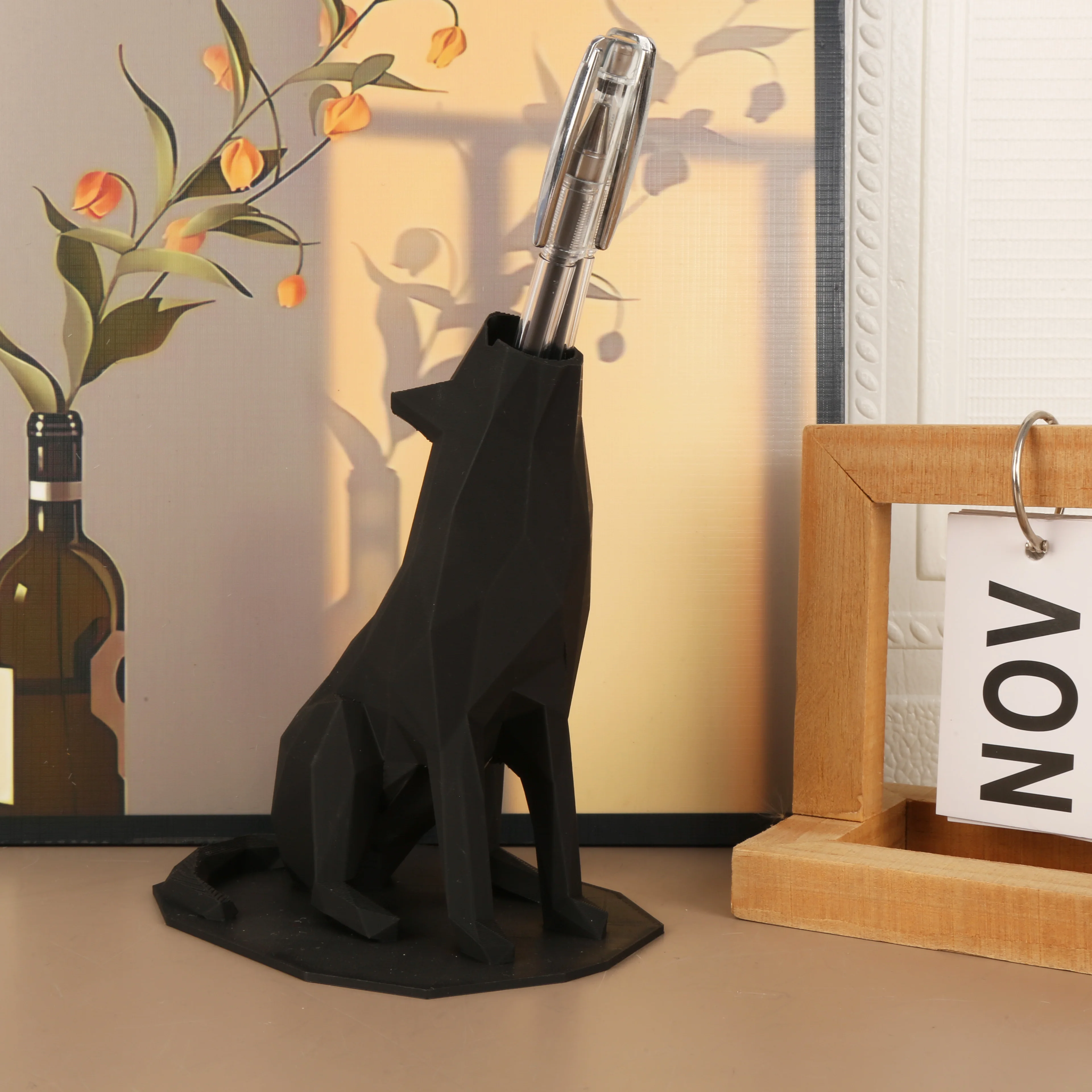 Трансграничный геометрический граненый настольный органайзер в форме волка, держатель для ручек для минималистичного персонализированного настольного украшения и S
Трансграничный геометрический граненый настольный органайзер в форме волка, держатель для ручек для минималистичного персонализированного настольного украшения и S