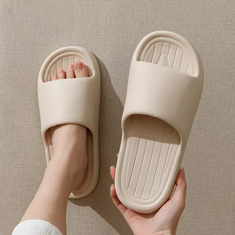 Summer Men Slippers Fashion Women Slides Summer Flats Light EVA Beach Sandals Home Bathroom Slipper Couples Indoor Shower Shoes
Summer Men Slippers Fashion Women Slides Summer Flats Light EVA Beach Sandals Home Bathroom Slipper Couples Indoor Shower Shoes