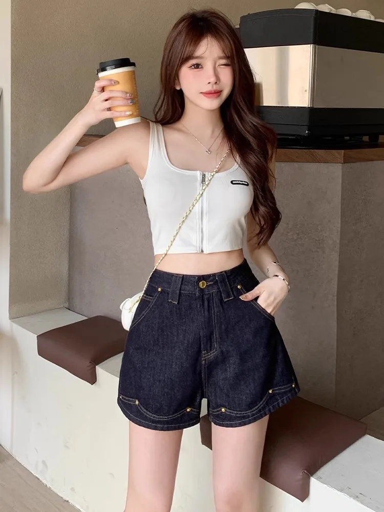 High Waist A-Line Denim Shorts Women's Summer Casual Style Wide Leg Pants Loose Fit Fashionable Popular Hot Pants
High Waist A-Line Denim Shorts Women's Summer Casual Style Wide Leg Pants Loose Fit Fashionable Popular Hot Pants