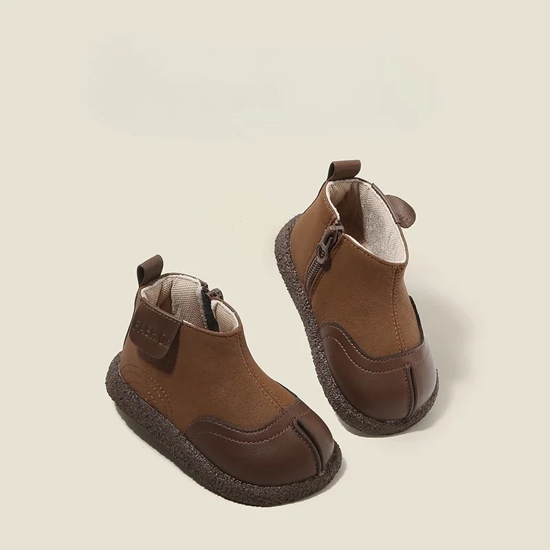 Детская прогулочная обувь, осенне-зимние теплые флисовые короткие сапоги для мальчиков, кожаные сапоги на молнии для девочек
Детская прогулочная обувь, осенне-зимние теплые флисовые короткие сапоги для мальчиков, кожаные сапоги на молнии для девочек