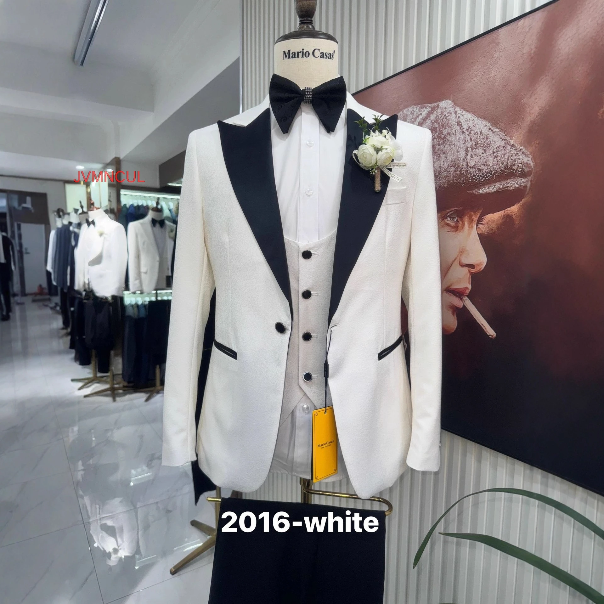 2026 Men's Jacquard 3 Piece Suit Slim Fit Wedding Groom Formal Business Hosting Party Outfit Blazer Vest Pants Set Fashion Wear
2026 Men's Jacquard 3 Piece Suit Slim Fit Wedding Groom Formal Business Hosting Party Outfit Blazer Vest Pants Set Fashion Wear