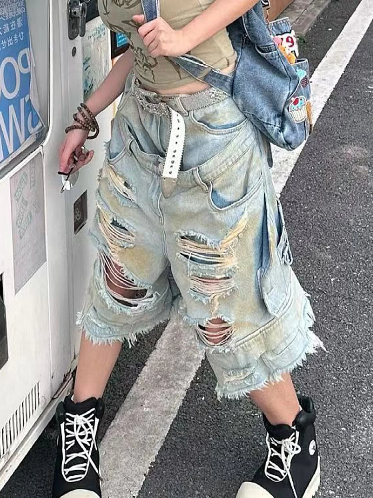 American High Street Design Women's Summer New Style Commute High Waist Slimming Seven-Foot Denim Shorts Ripped Jeans
American High Street Design Women's Summer New Style Commute High Waist Slimming Seven-Foot Denim Shorts Ripped Jeans
